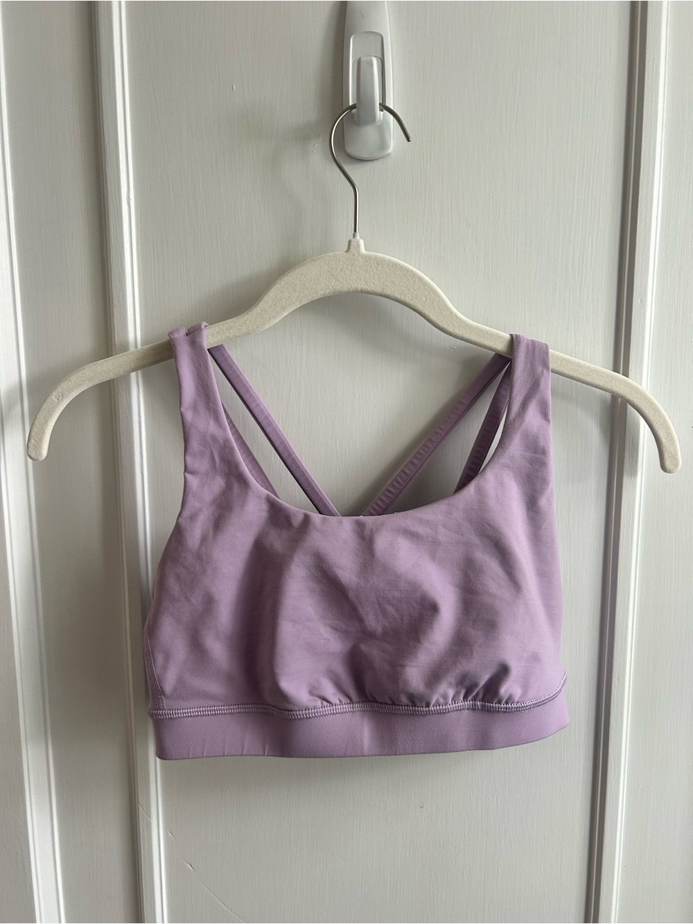 Lululemon Energy Bra in Lilac Size 4